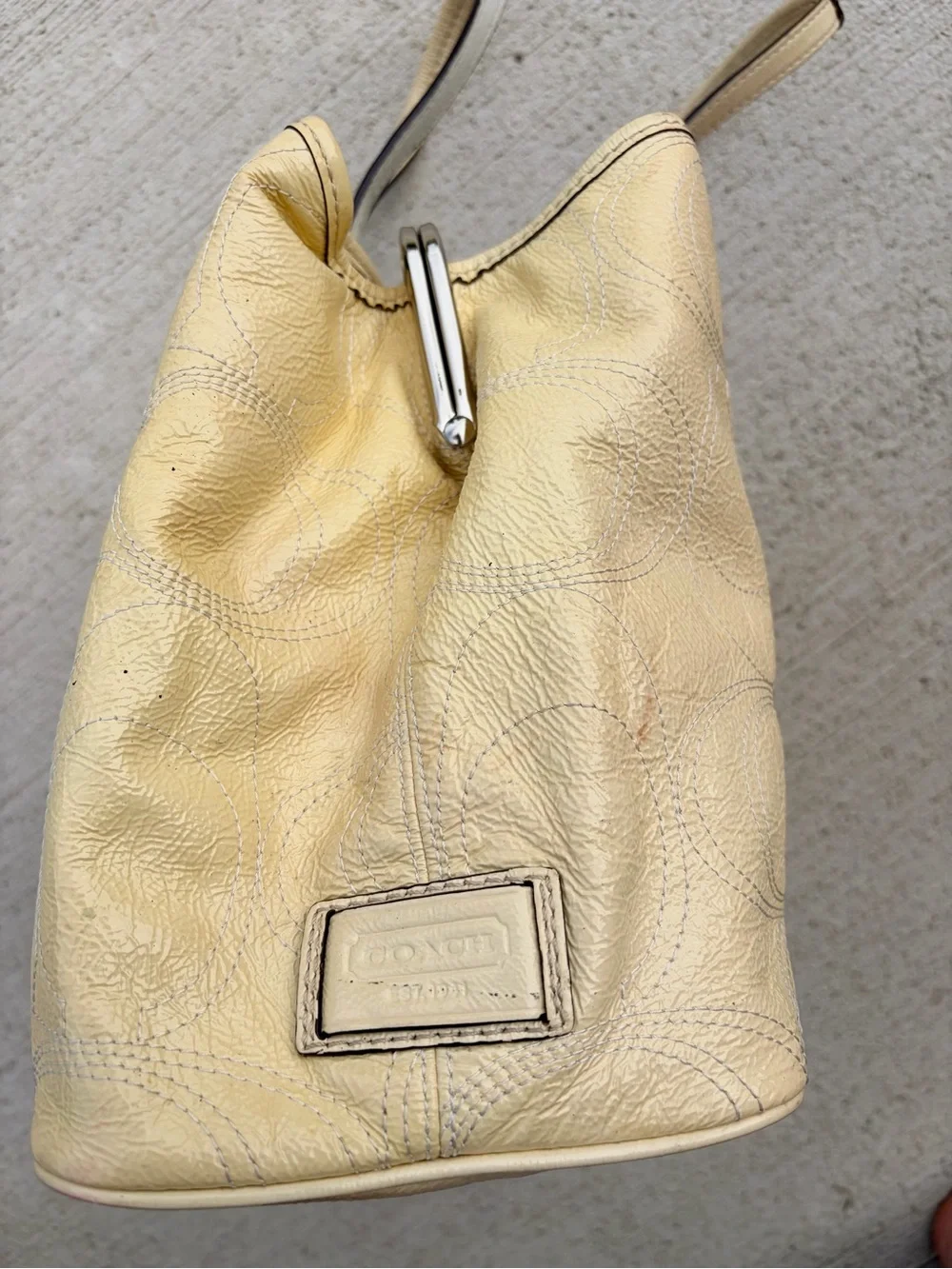 Coach Ashley Horse & Carriage Kisslock Carryall Tote Bag F15656 Yellow Cream y2k